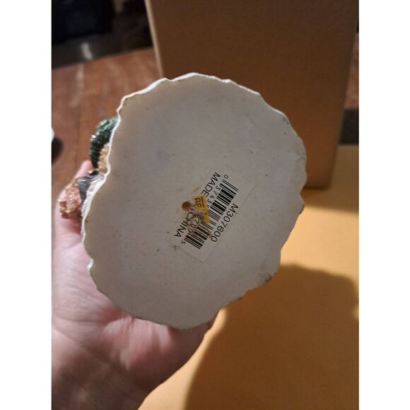 Vintage Holiday Christmas Winter Snowman Figurine Resin 6" with Penguins - Picture 7 of 7